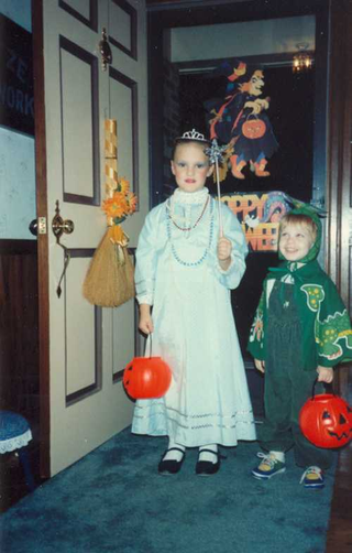Illustration for article titled Halloween Costumes So Cute They're Scary